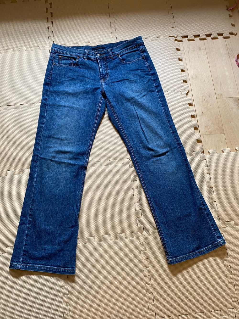 The Limited Stretch Classic Women's Dark Blue Straight-Leg Jeans Size 10 Short
